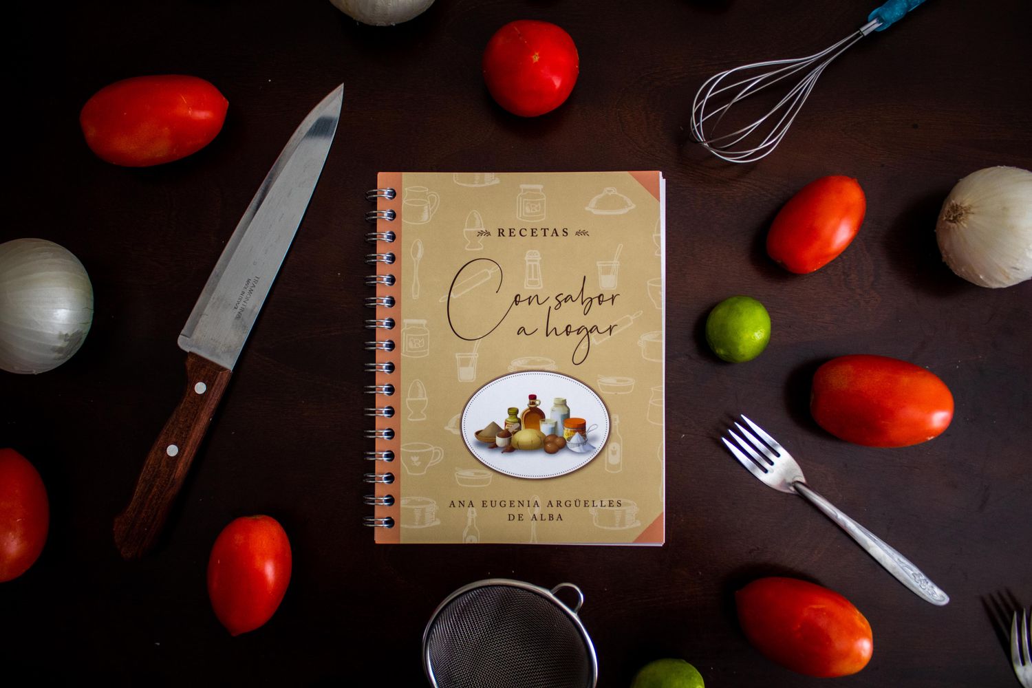 Ana Eugenia Argüelles de Alba: Recetas con sabor a hogar. Portada. Quintanilla Ediciones.
