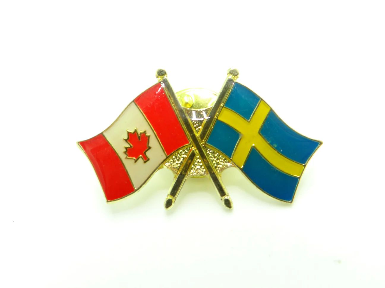 Sweden friendship pin
