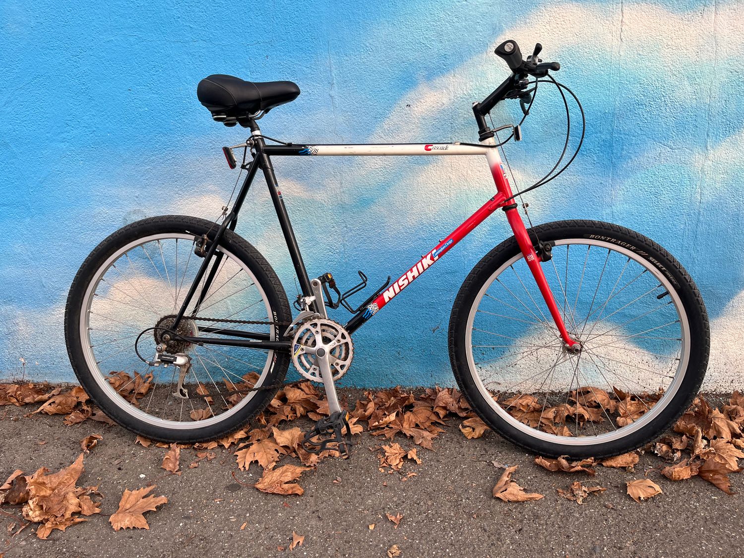 used Nishiki Cascade, white/black/red, XL 23&quot;