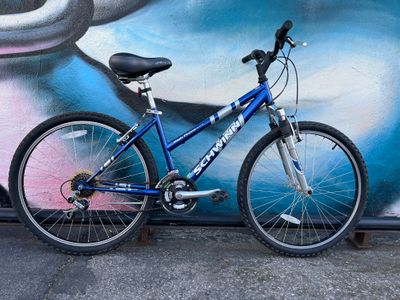 used Schwinn High Plains 2.6, blue/silver, small, as-is