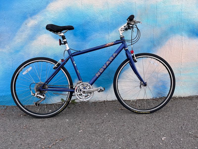 used Novara Viaggio, blue, small