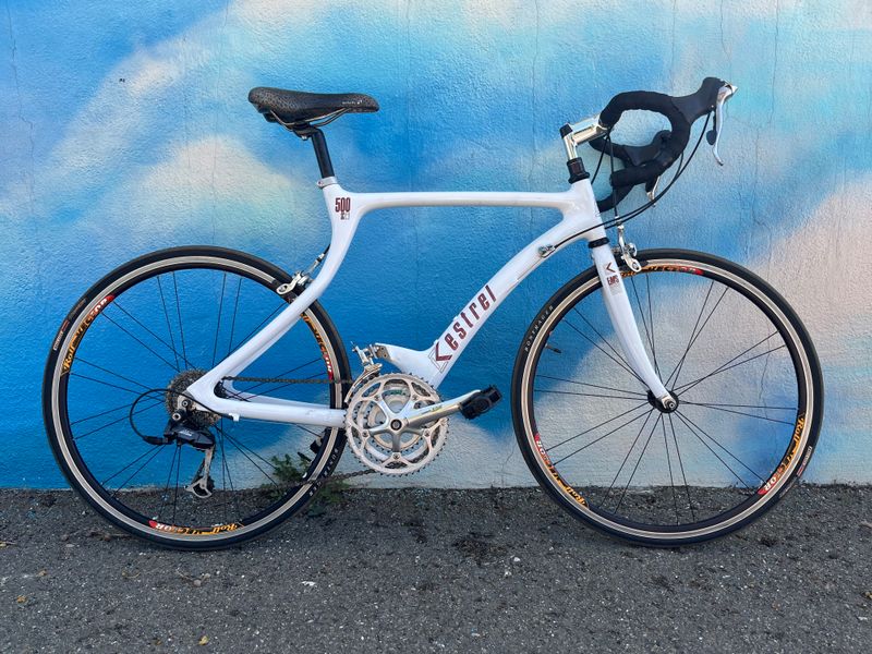 used Kestrel SC500, white/burgundy, 52cm