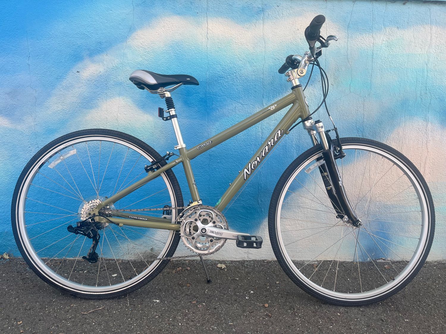 used Novara Corsa, clay, small