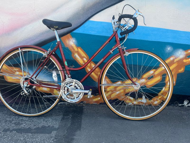 used Schwinn World Tourist, copper, large, as-is