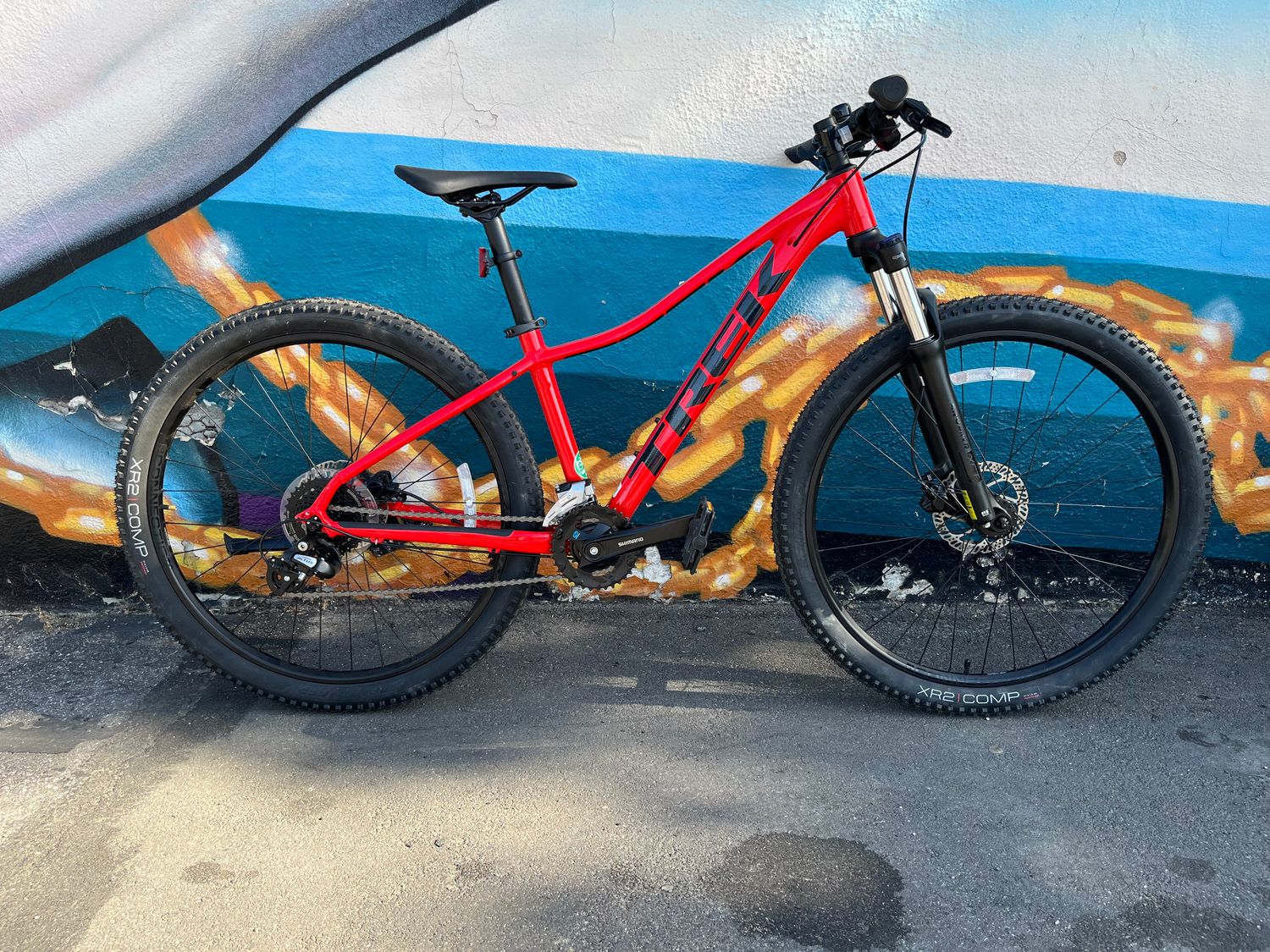 used Trek Marlin 6 hydraulic disc 27.5&quot; wheels, red, XSmall