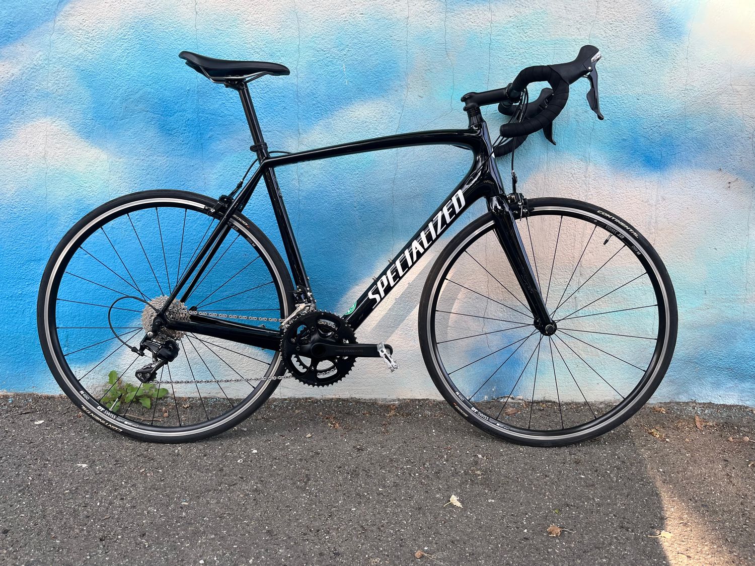 used Specialized Tarmac carbon with 105, black glitter, 58cm