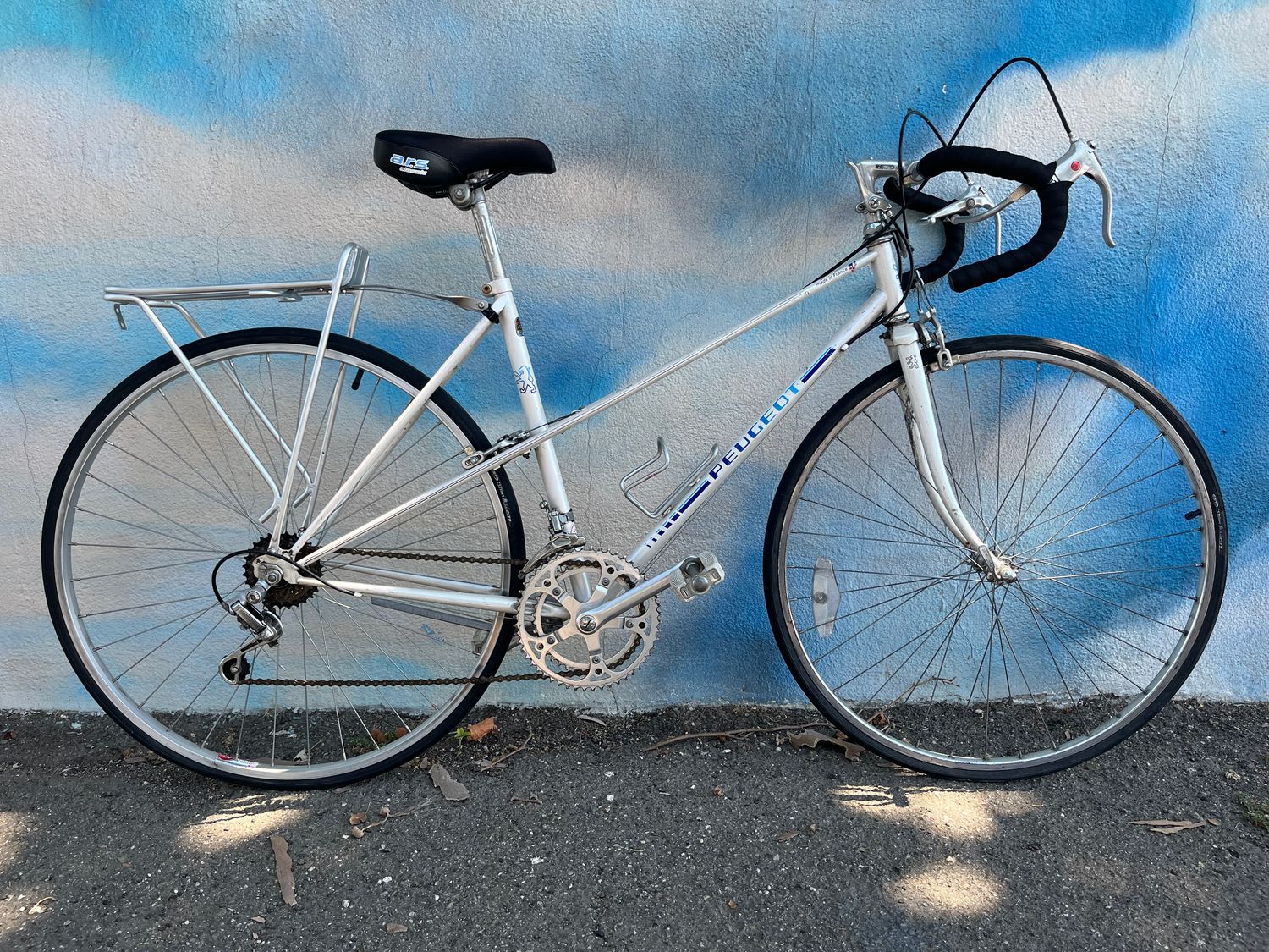 used Peugeot mixtie, white, medium, as-is