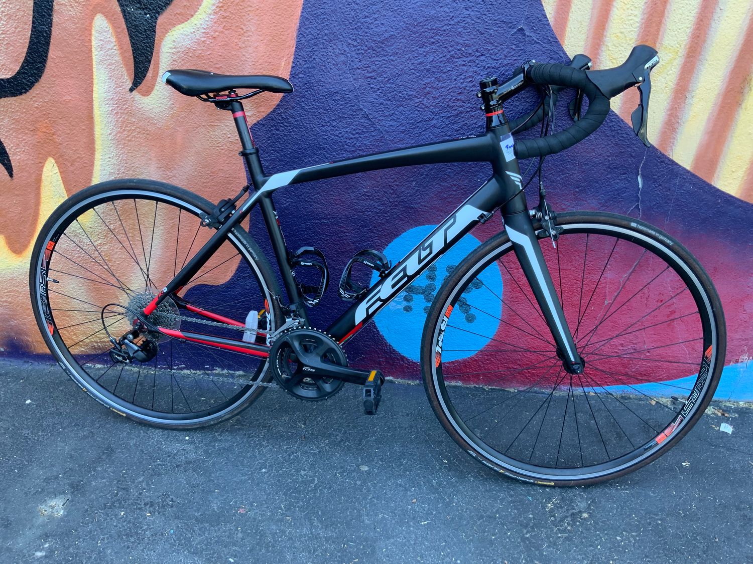 Used Felt F85 Tiagra  Road Black/Wh 54cm