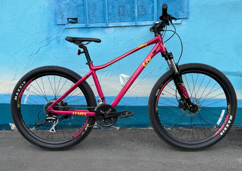 Used Liv TEmpt 27.5 MTB Rose