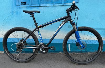 Used  Specialized Rockhopper Blue/White Disc 17.5 MD