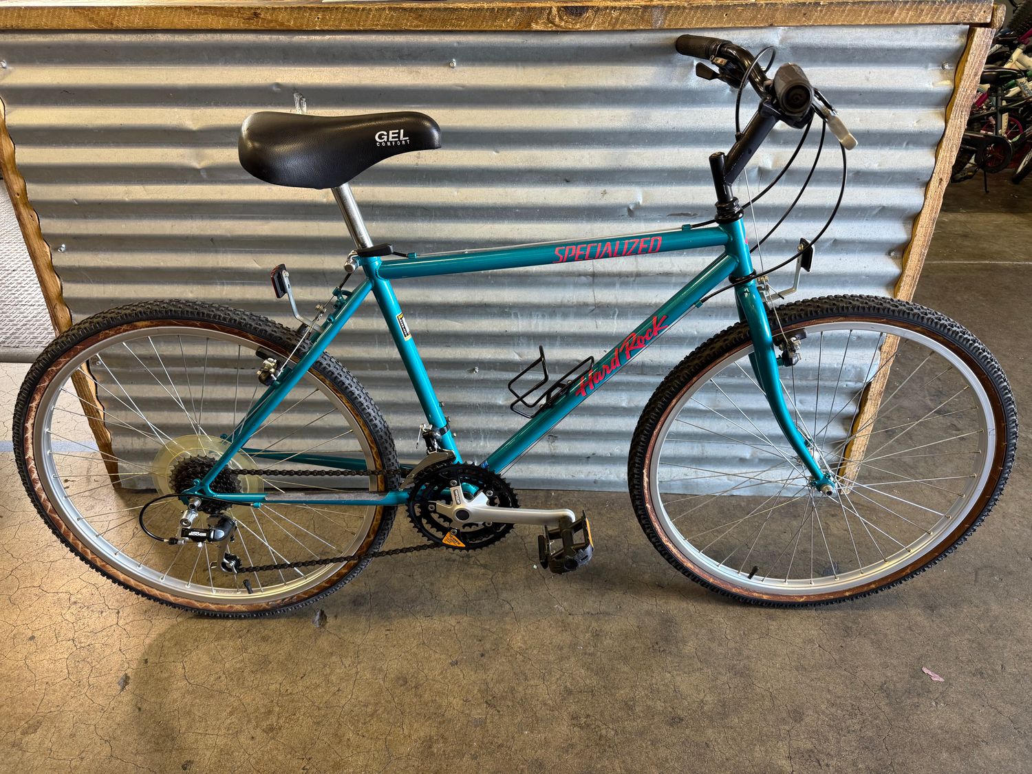 Used Specialized Hardrock Teal 18&quot; Medium