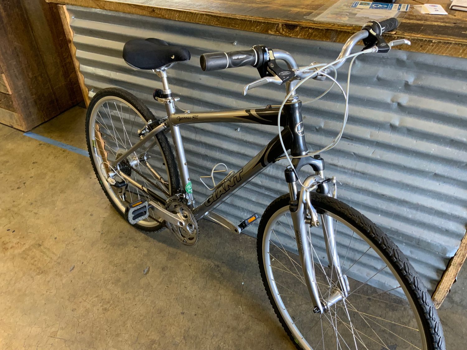 Used Giant Ctpress Silver Medium