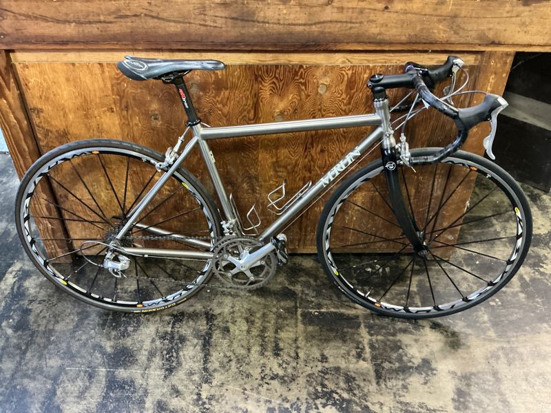 Used Merlin Titanium Silver 50/54cm