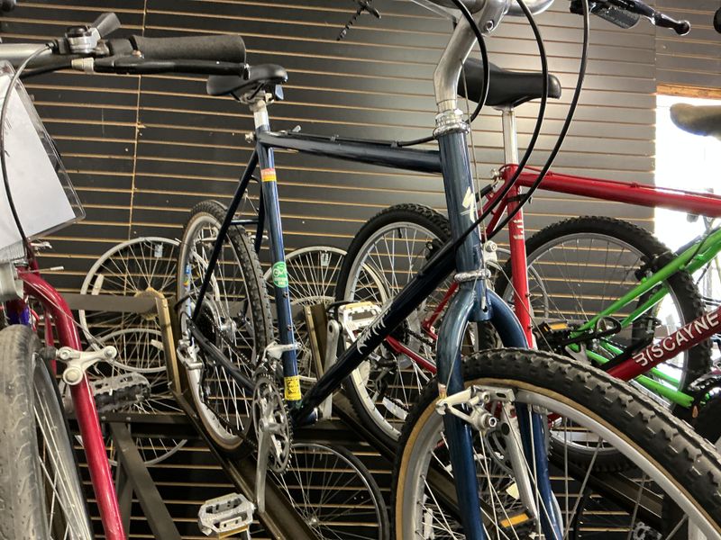 Used Specialized Vintage  Rockhopper Blue large