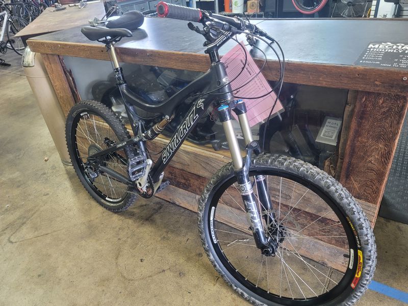 used  Santa Cruz Blur LT carbon large