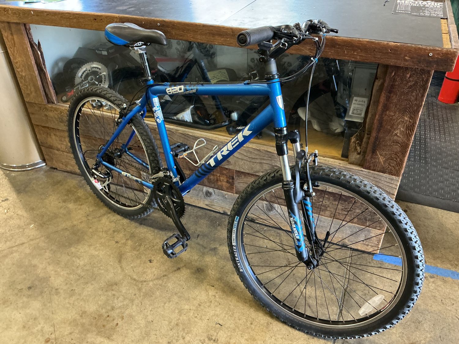 AS IS Trek 820 MTB Blue Medium