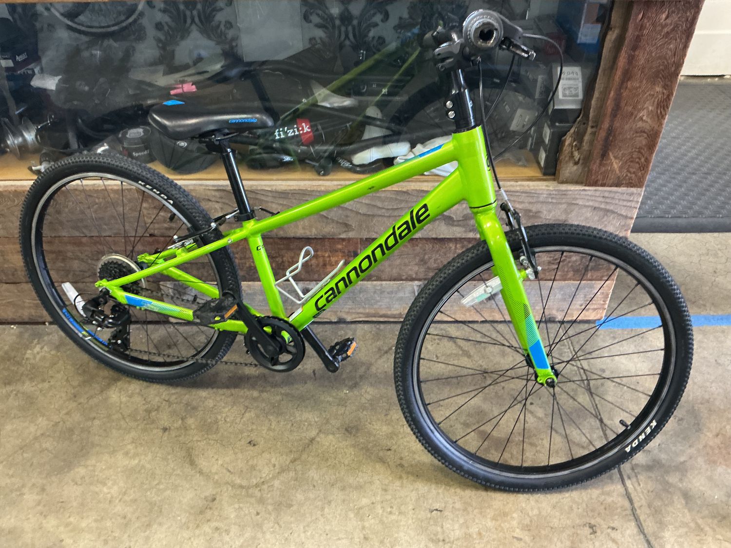 As is Cannondale Quick Green 24"