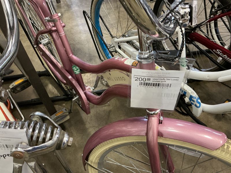 Used Huffy Nel Lusso cruiser pink