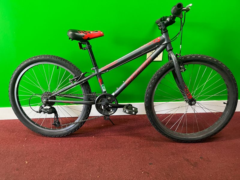 Used Specialized Hotrock Grey 10 inch Youth Medium