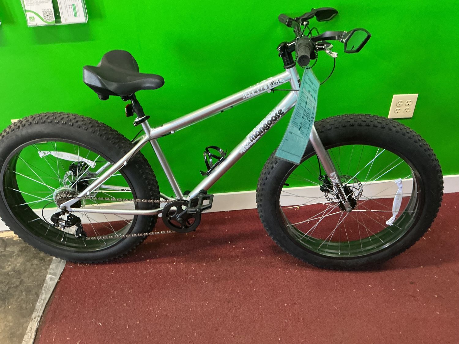 Used Mongoose MALUS 4" Fat bike silver Medium