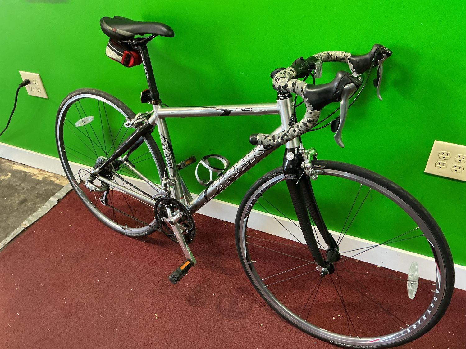 Used Trek Pilot 2.1 Road Silver 105--46cm
