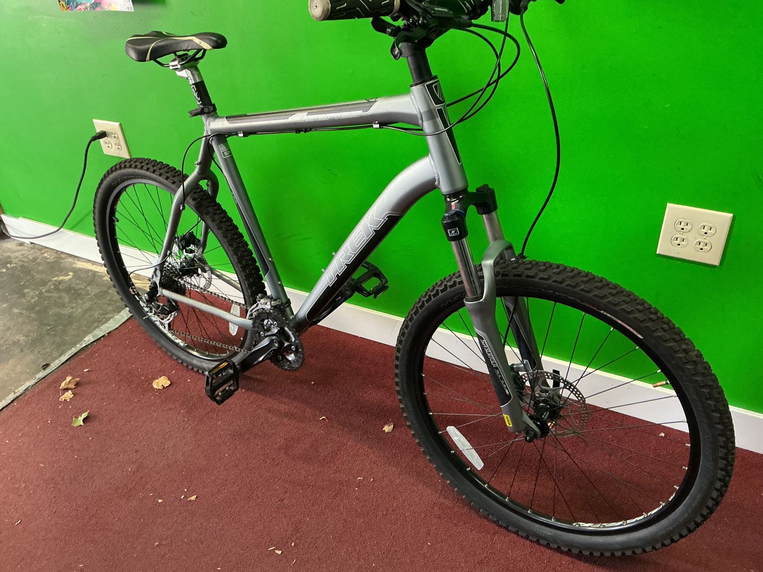 USED Trek 4500 4 Series