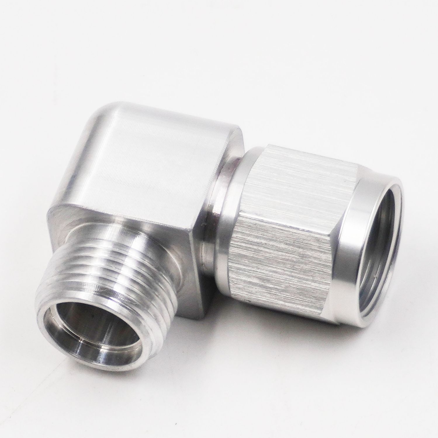 A/C #10 Tite 90° Elbow with Swivel Nut - 15170