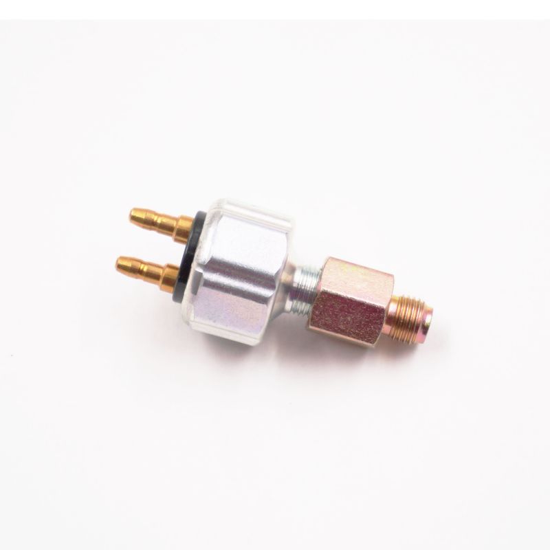 Low Pressure Brake Switch W/ 1/8&quot; NPT Female x -3/8&quot;-24 Male Inverted Flare Adapter - 1040