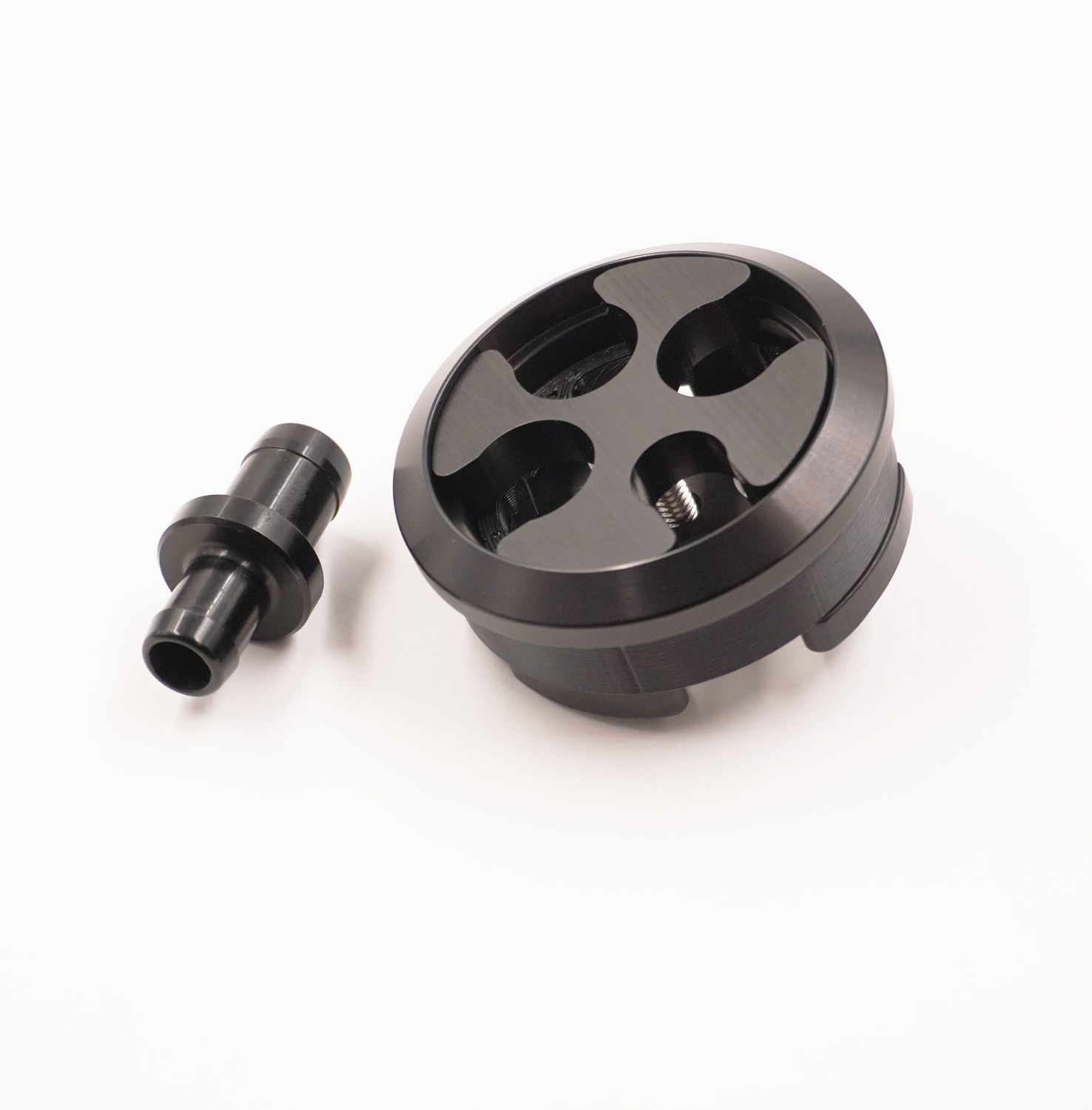 Airport E-Z Clip/Reduced Barrier - Bolt-in Bulkhead - 388902