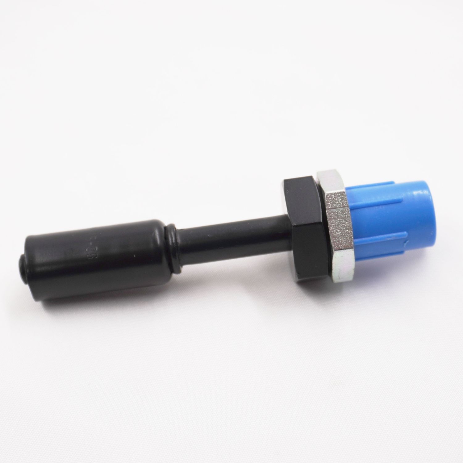 Pure Stealth Straight Reduced Barrier Beadlock Bulkhead Hose End Fittings, Size: #6 X358610