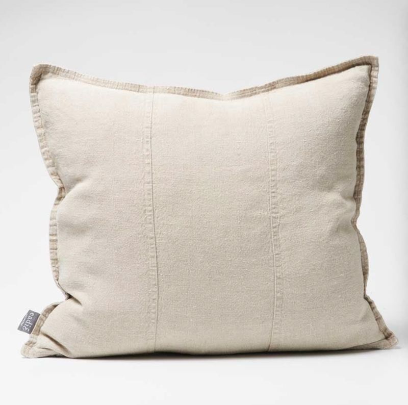 LUCA LINEN OUTDOOR CUSHION - NATURAL 20X20
