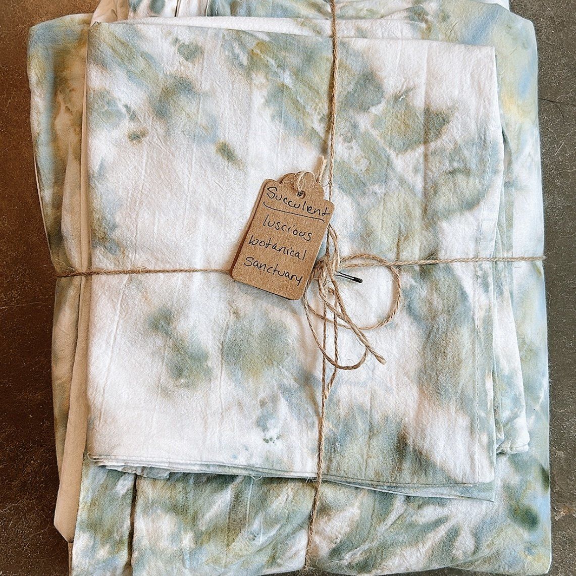 HAND DYED SINGLE BEDDING, Color: Succulent