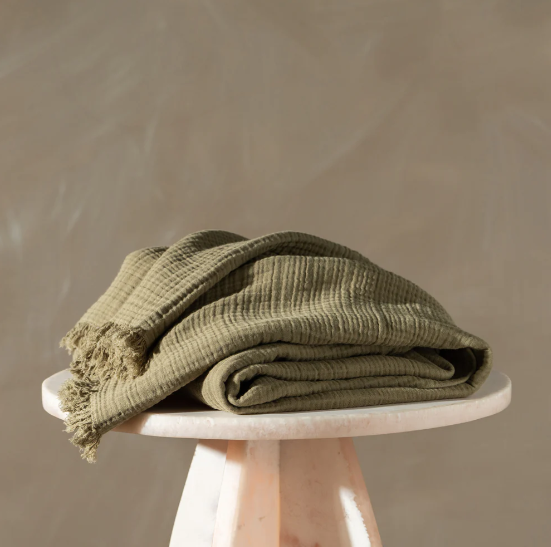 ENES THROW - OLIVE