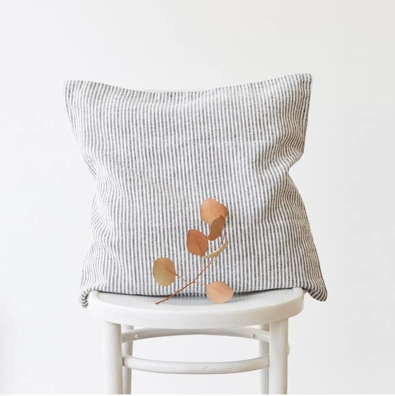 BLACK STRIPE LINEN CUSHION 20X20