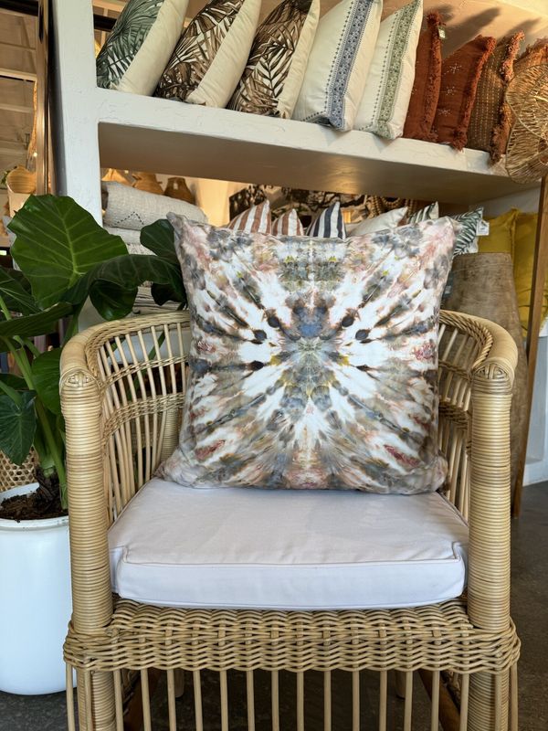 LOCALLY DYED CUSHION COVERS 24X24 - PUEO