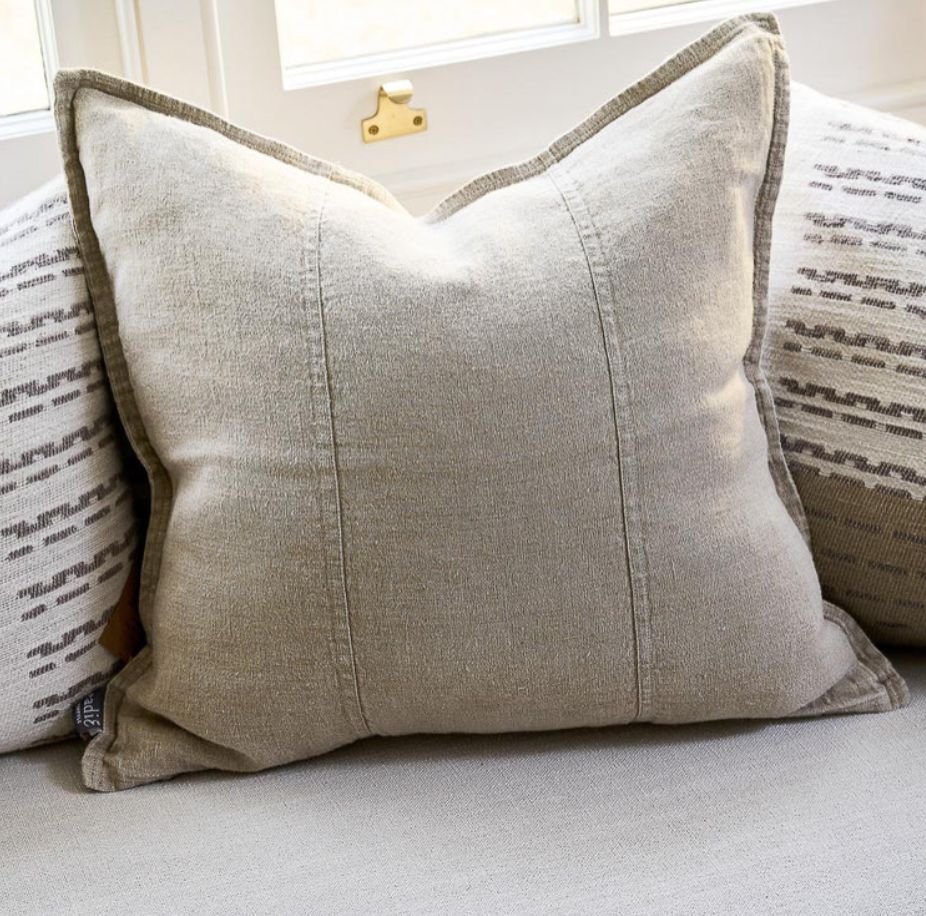 LUCA LINEN CUSHION - NATURAL 24X24