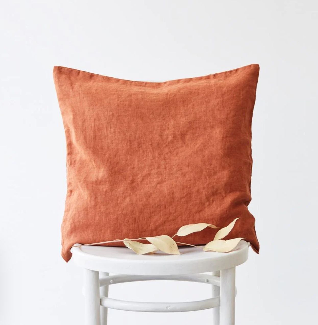 CLAY LINEN CUSHION 20X20