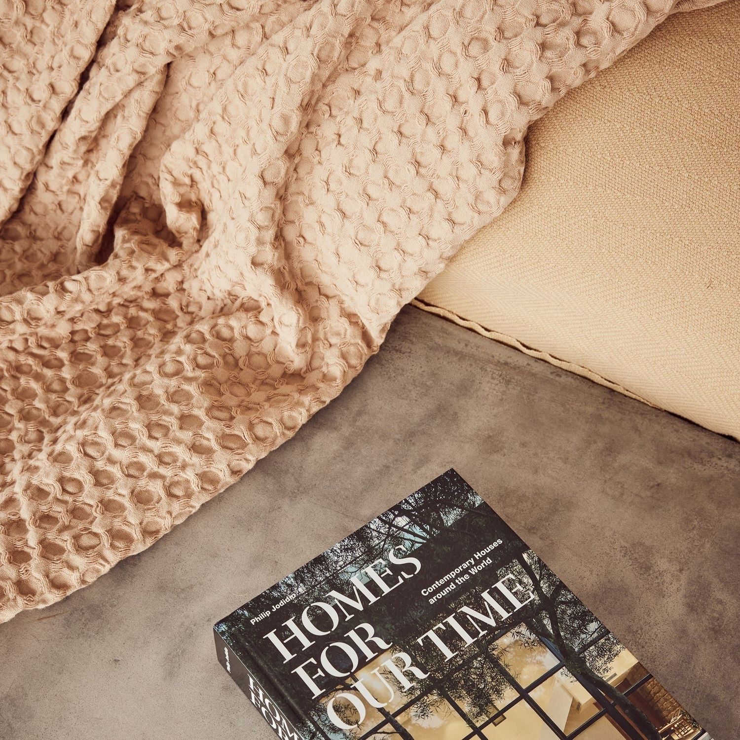 CORFU COTTON THROW - NUTMEG