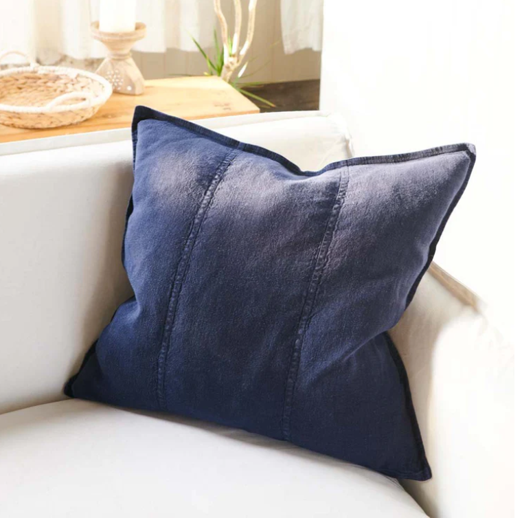 LUCA LINEN OUTDOOR CUSHION - NAVY 24X24