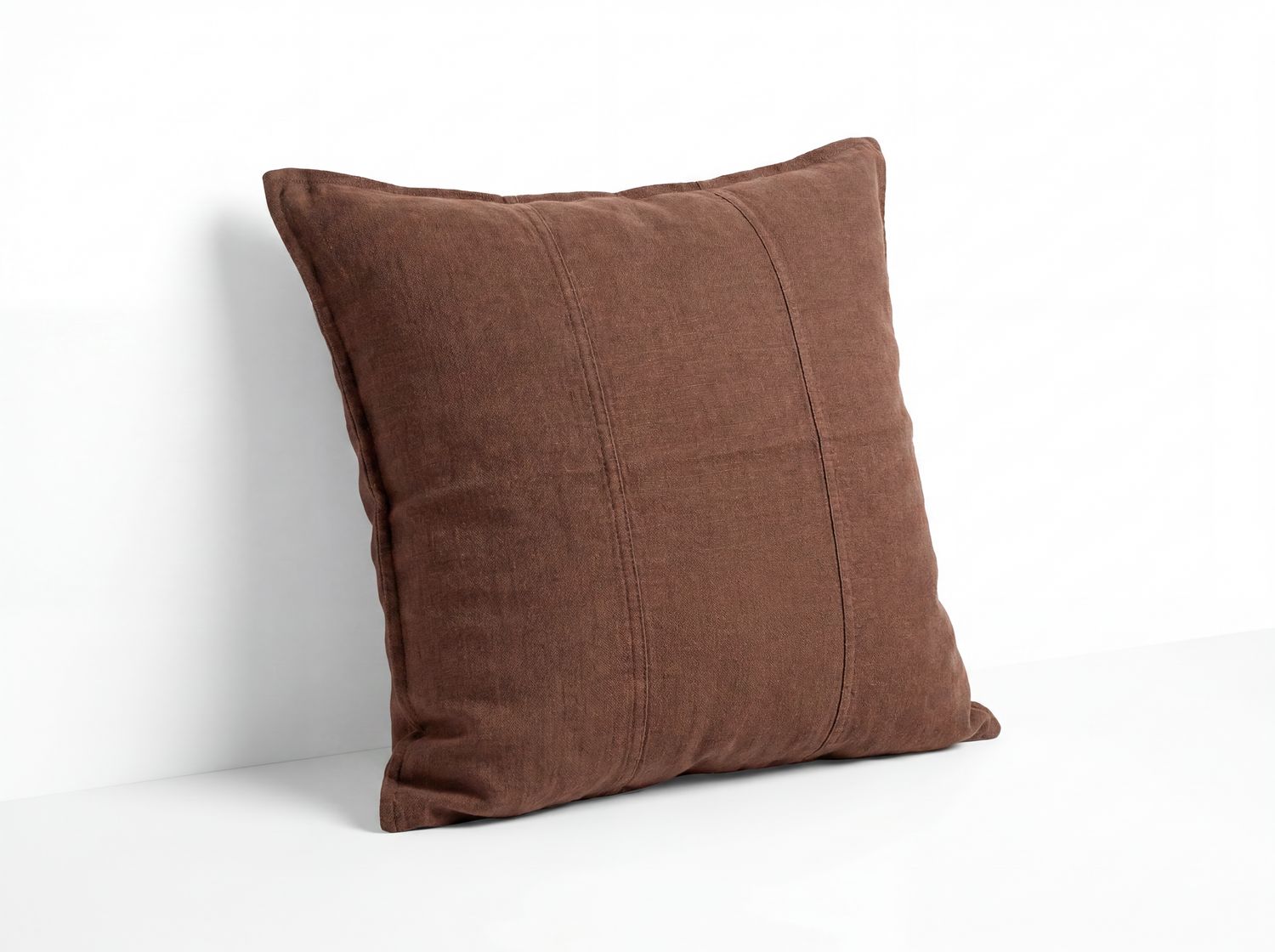 LUCA LINEN CUSHION - CHOCOLATE