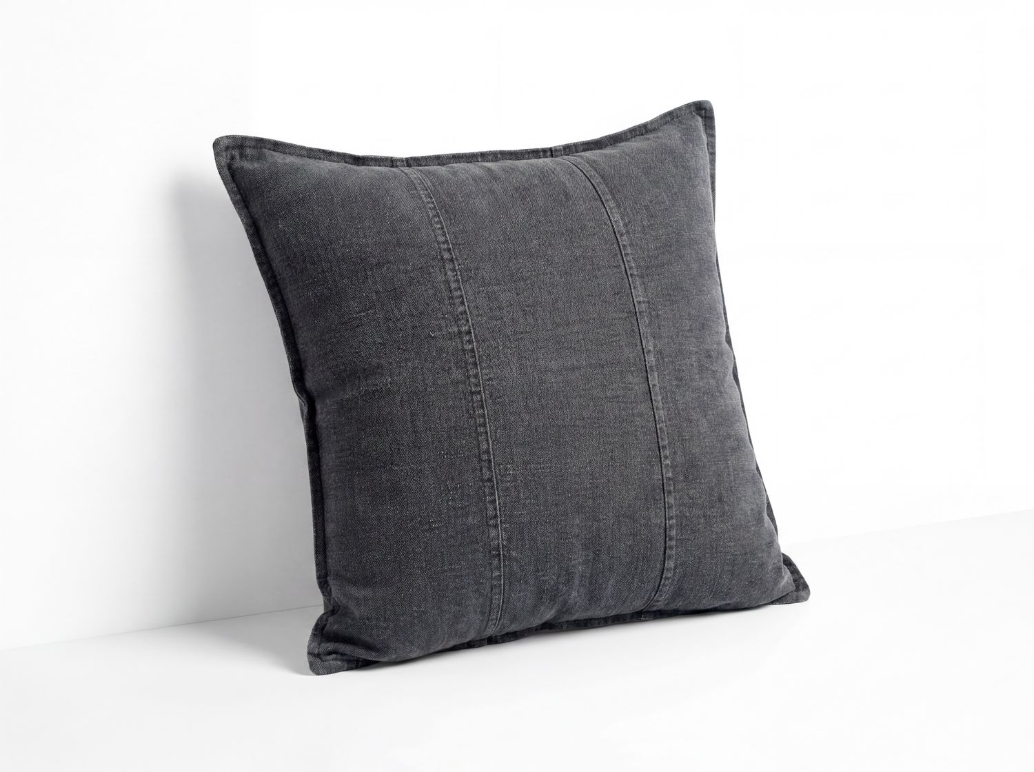 LUCA LINEN CUSHION - SLATE