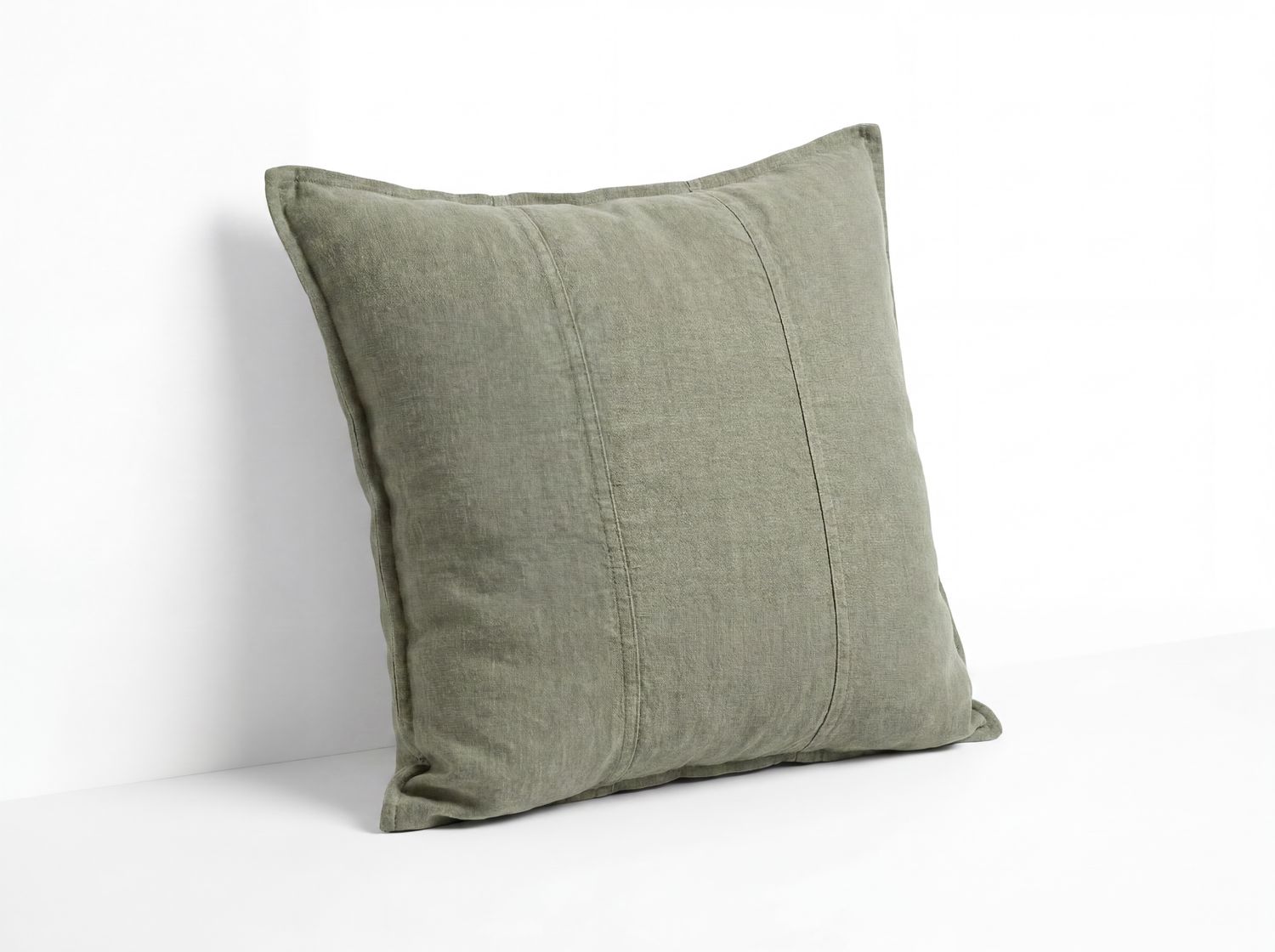LUCA LINEN CUSHION - PISTACHIO