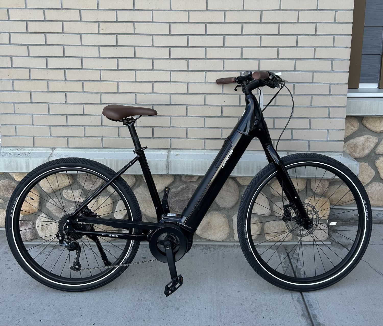 Cannondale Adventure Neo 4 - Large Black