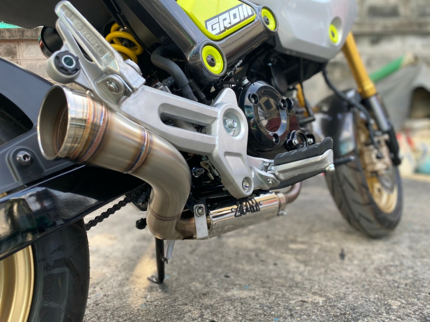 ZoOM Exhaust Compatible for New GROM 125 2022 Full System Low Mount LOOP Black 