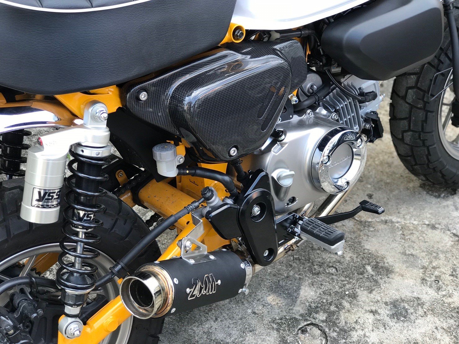 ZoOM LOOP Exhaust Honda Monkey 125 Full System 2019 + Carbon Fiber Side cover