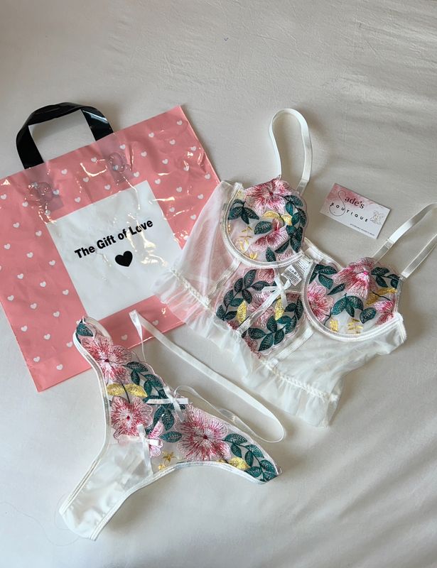 Soft White dreamy multicolor set.