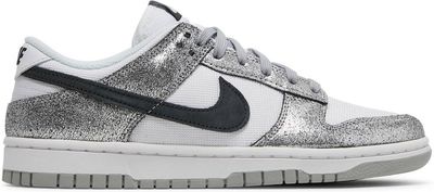 Dunk Low &#39;Golden Gals&#39;