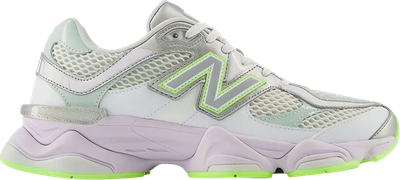 9060 &#39;White Taro&#39;