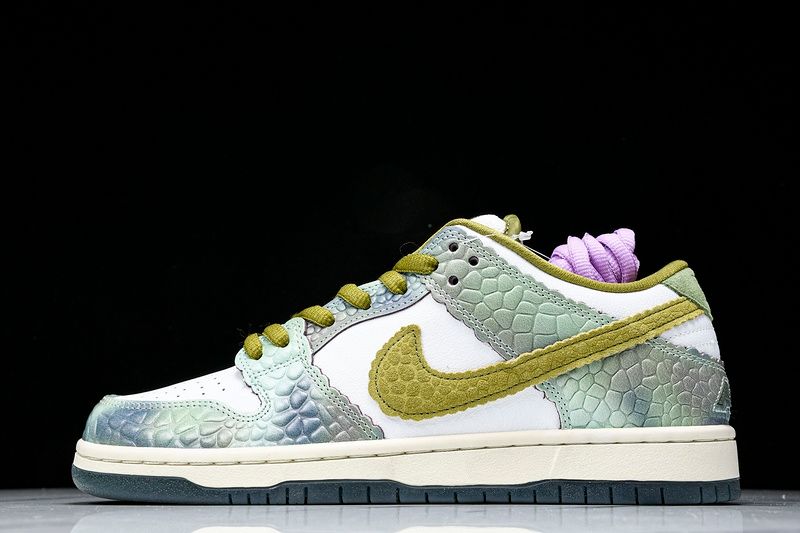 Nike Dunk Low SB Alexis Sablone Chameleon