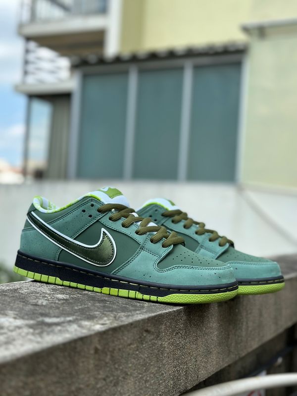 Nike SB Dunk Low Green Lobster